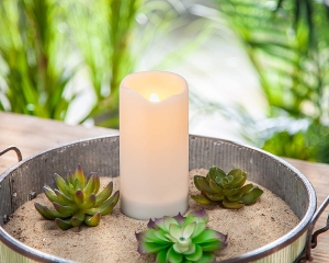 Solar Outdoor Resin Candle 3 x 6 Inch - White